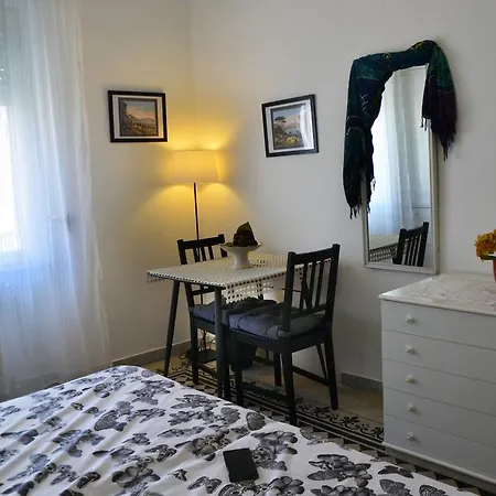 Italia Al Vomero * Naples